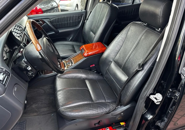 Mercedes-Benz ML cena 19500 przebieg: 302000, rok produkcji 2001 z Radzymin małe 277